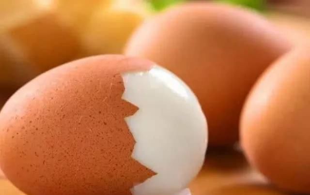 此物|鸡蛋跟“此物”一起煮,坚持吃,或可以乌发抗衰老,越吃越显年轻