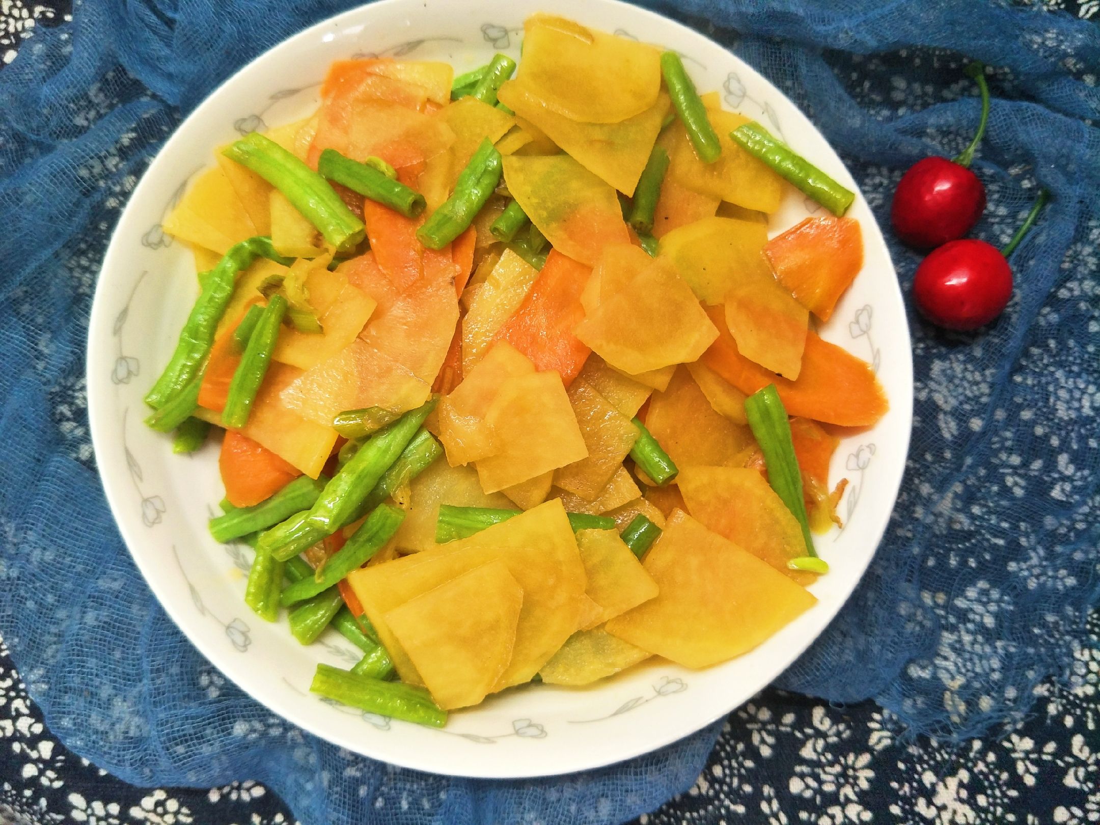 营养|秋天,3样素菜一起炒,营养美味,好做又好吃