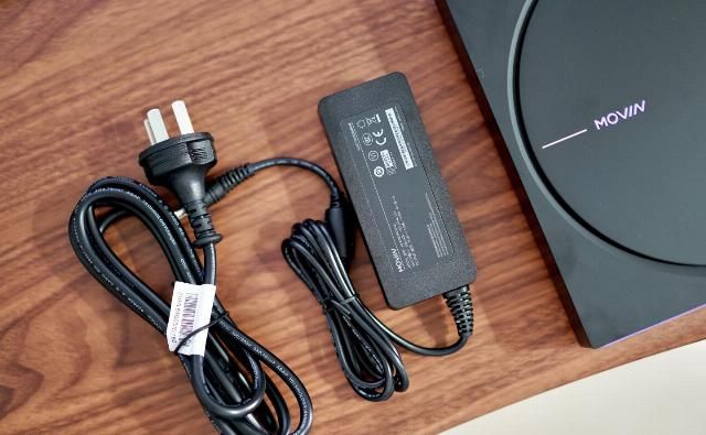  MOVIN|极米子品牌新品MOVIN 01X评测：2500元内品价比最高的娱乐轻投影