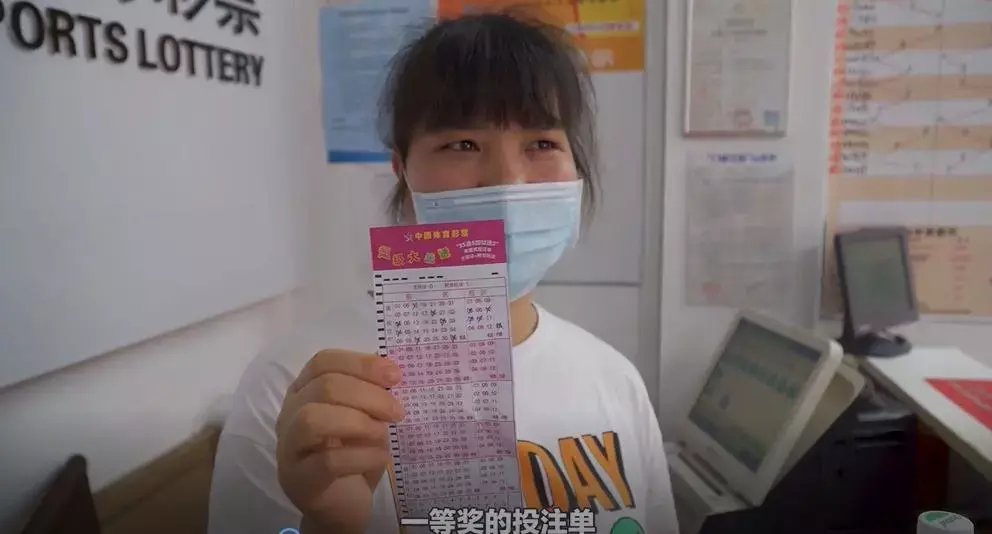 深圳|深圳购彩者揽获大乐透2156万大奖 领奖现场自曝选号秘籍