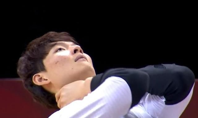 双重|福建队遭双重打击！球队被吊打，核心球员还受伤，凯撒真的急了