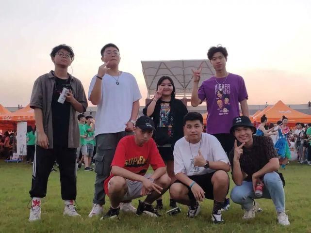  首秀|《中国新说唱》厂牌公演首秀超燃！各位学生哥点先可以好似佢哋咁有型？