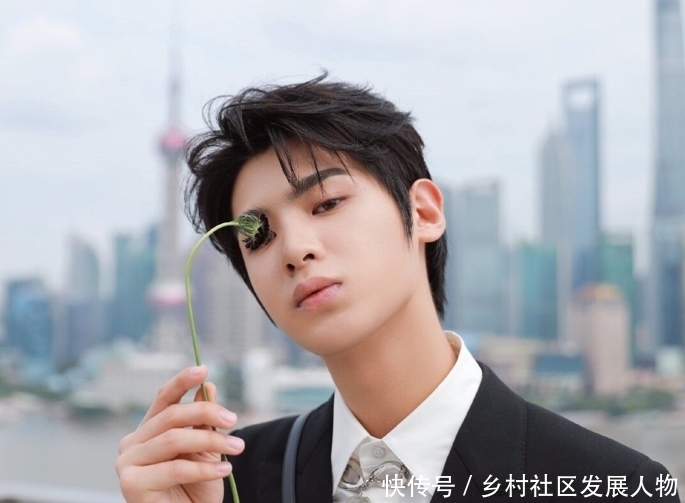 快乐|黄明昊成快乐大本营12期常驻嘉宾,下周六他终于要来了