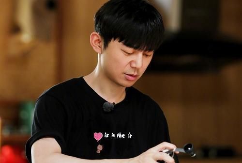  何炅|为什么《向往》买菜都是何炅开车? 导演说出答案