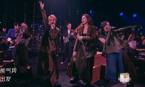  粉丝在投票|《浪姐》李斯丹妮、万茜闹崩了？粉丝掀起战火，万茜粉态度强硬！