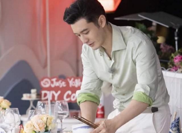  节目|《中餐厅》杀青后聚餐，看他们吃的“饭菜”，网友：贫穷限制想象