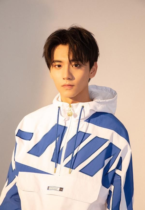  称赞|陈鑫海《少年之名》挑战高难度 突破自我获导师称赞