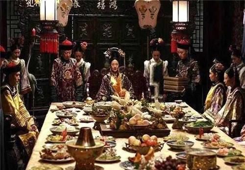 午膳|康熙为省钱午餐吃窝窝头，吃7天后，太监:万岁爷，国库快吃空了