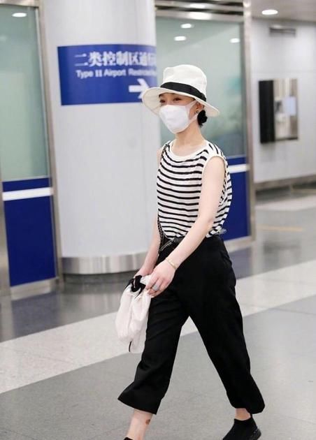  佛系|周迅刘雯变综艺咖 我却种草了她们的“佛系”穿搭