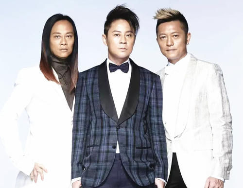  失明|知名歌手被灯光灼伤，眼角膜变绿色短暂失明，事隔多年仍心有余悸