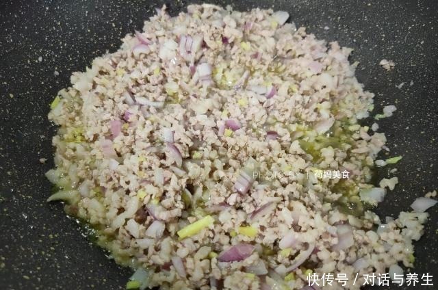 酱肉|教你在家做酱肉包,发面调馅详细做法分享,咸香好吃,三分钟学会