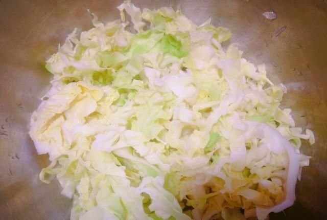 美味|苞菜这样做，颜色红绿清爽，搭配营养美味，喜欢吃吗？！