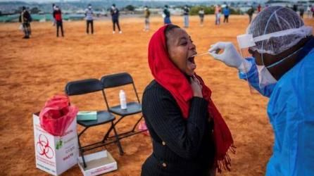  不翼而飞|实验室发布“生化危害警告”运载新冠病毒样本的货车被劫，大量病毒不翼而飞