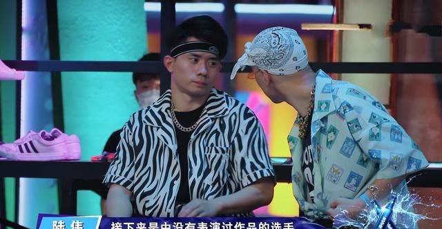  舞者|《街舞3》在王一博面前Rap的舞者，成功逗乐黄渤，用创意征服全场