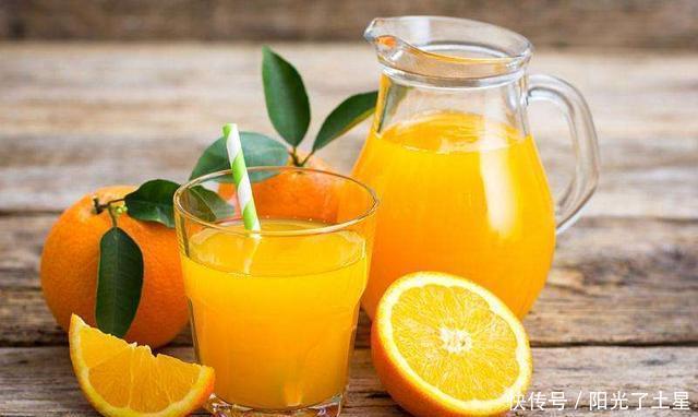  补充|小朋友不喜欢喝水，花两分钟动手榨一杯鲜橙汁，好喝又能补充维C