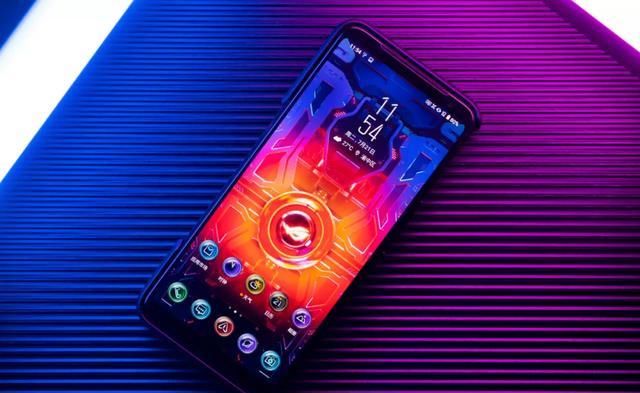  手机|重度手游玩家的“超大杯”游戏手机，ROG游戏手机3首发评测