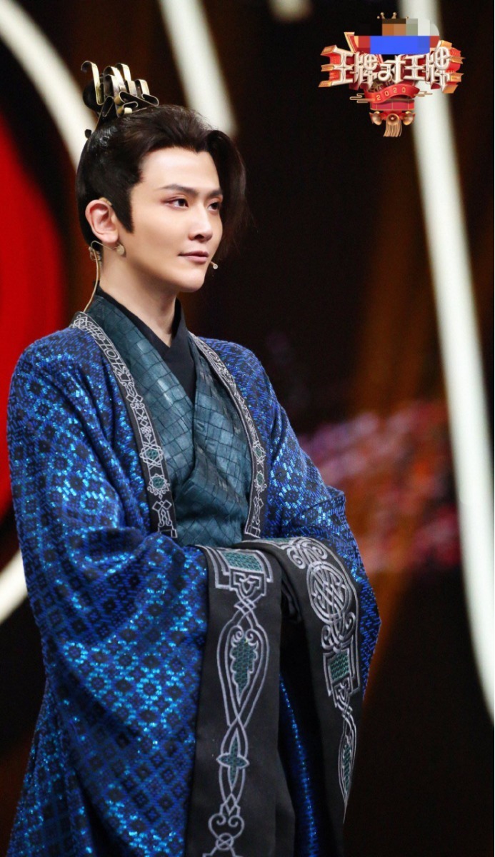 节目|张若昀《庆余年2》新造型疑被扒,蓝白服装更清爽,背后另有玄机