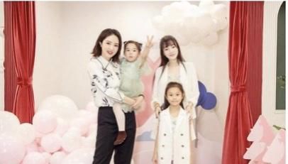  董璇|有种“毁容”叫离婚后的高云翔，董璇还是老样子，他却发福认不出