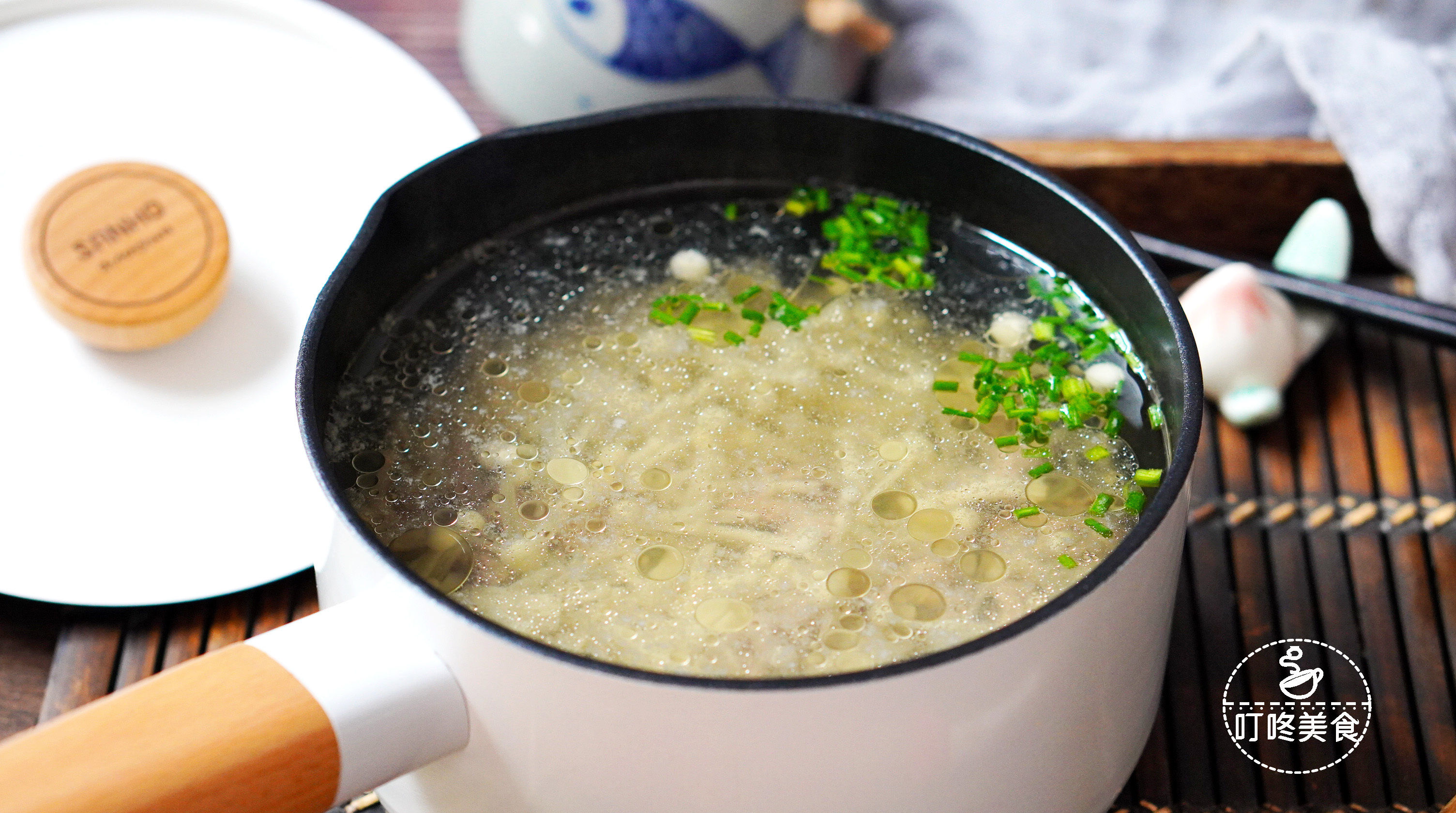 道菜|入秋后,多做此道菜,3块钱一斤,鲜美又营养,炖肉汤全家都爱喝