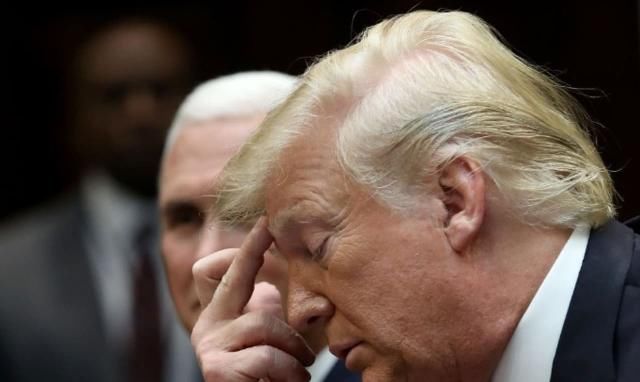 中指|特朗普:美军高层都是战争贩子!美媒:总统一直向美军竖起中指!