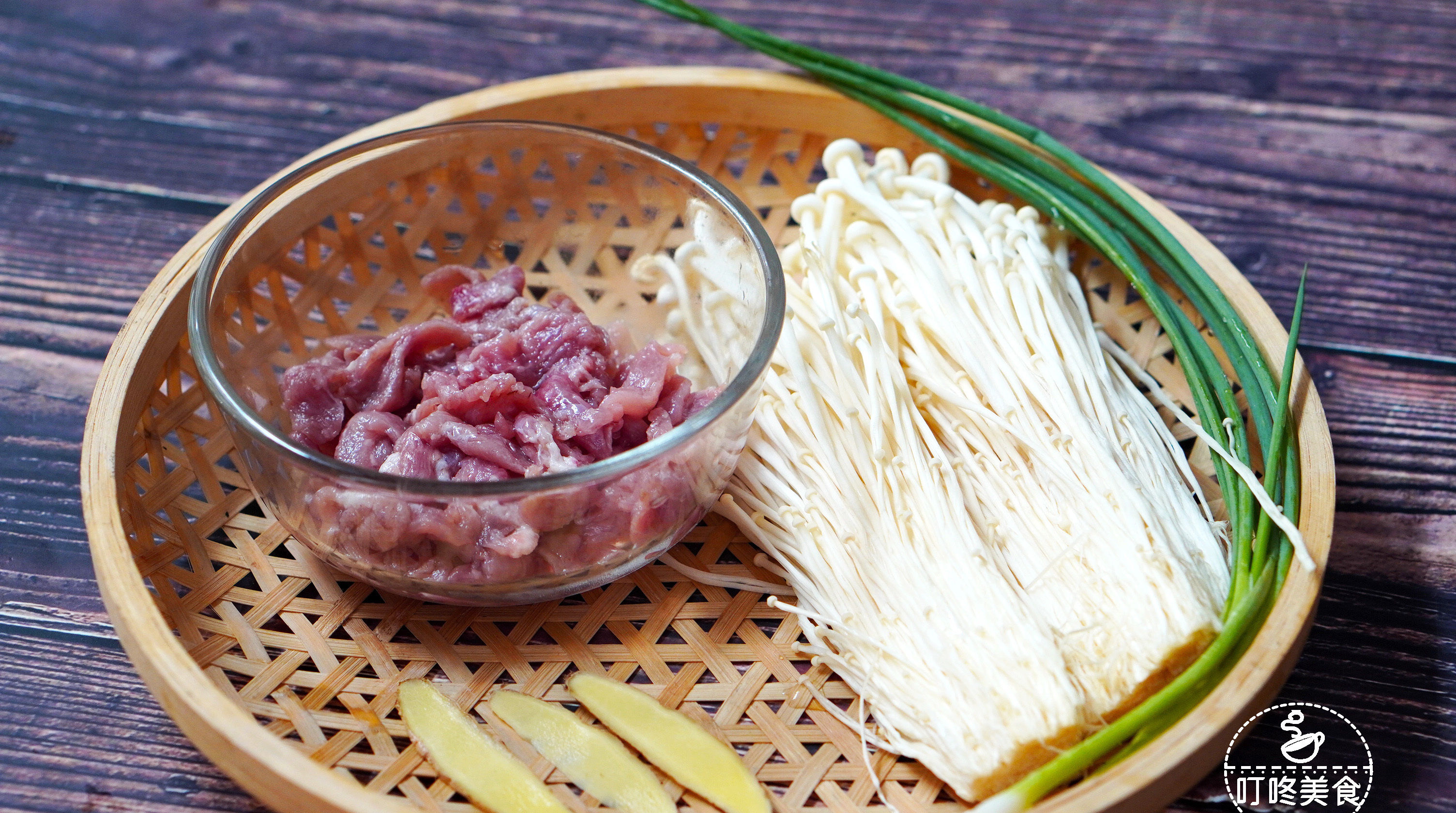 道菜|入秋后,多做此道菜,3块钱一斤,鲜美又营养,炖肉汤全家都爱喝