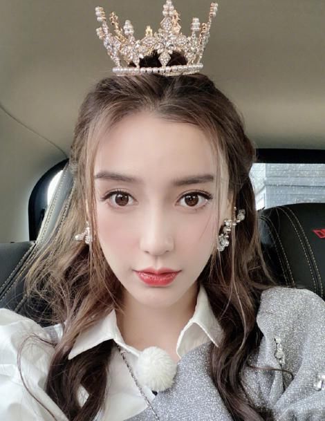  节目|郑恺喂baby鸡翅被拒，看清楚蔡徐坤喂的啥，原因女生都懂