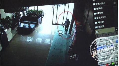  女孩|14岁女孩遇到陌生男子，接下来真是套路不断