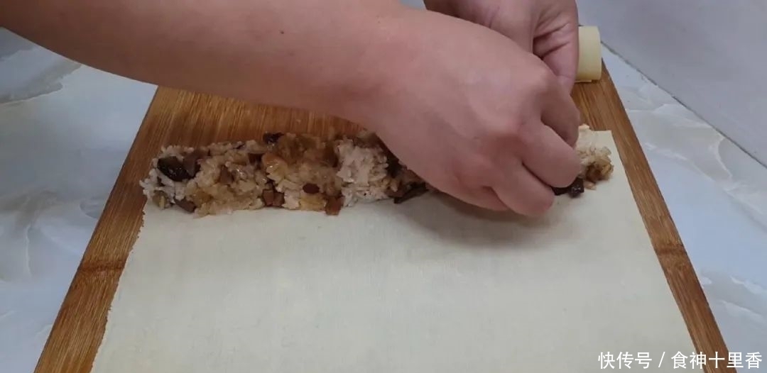 孩子|糯米又出新吃法,加2把红枣,个个焦脆又软糯,出锅孩子抢着吃