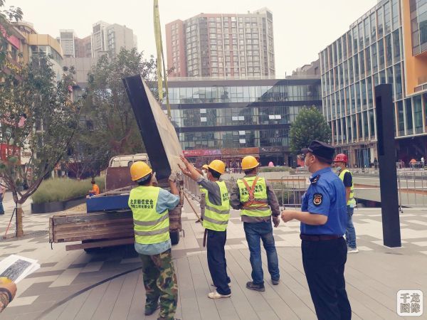 小街|北京望京执法队拆除牌匾60余块整治小街提升