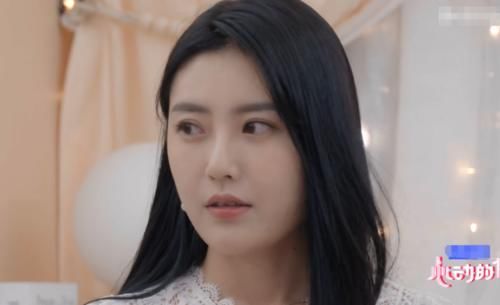  位男嘉宾|《心动的信号》女二女三目睹女一被三位嘉宾表白，女一表情暴露真实人品