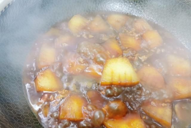  下饭|5元就能做一大碗冬瓜“红烧肉”，好吃下饭，每次做老公都多吃2碗