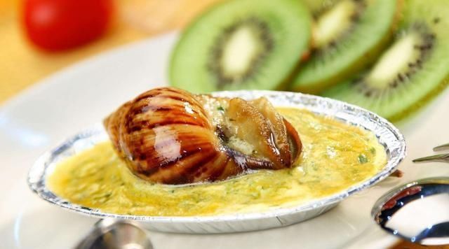 吃法|吃法式蜗牛时，别傻傻地问服务员要牙签，不然会被当成外行人