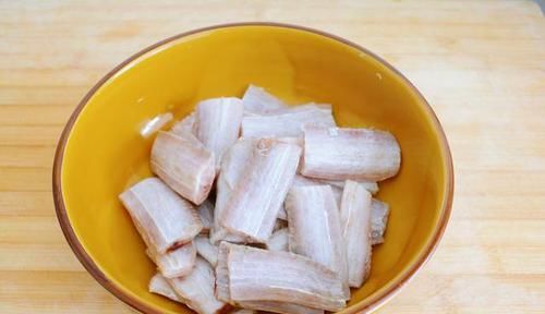  不粘锅|带鱼怎么除腥味？原来这么简单，不腥不破皮还不粘锅