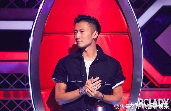 中国|《中国好声音》一开播就炸! 谢霆锋因不满评审投票, 宣布退出