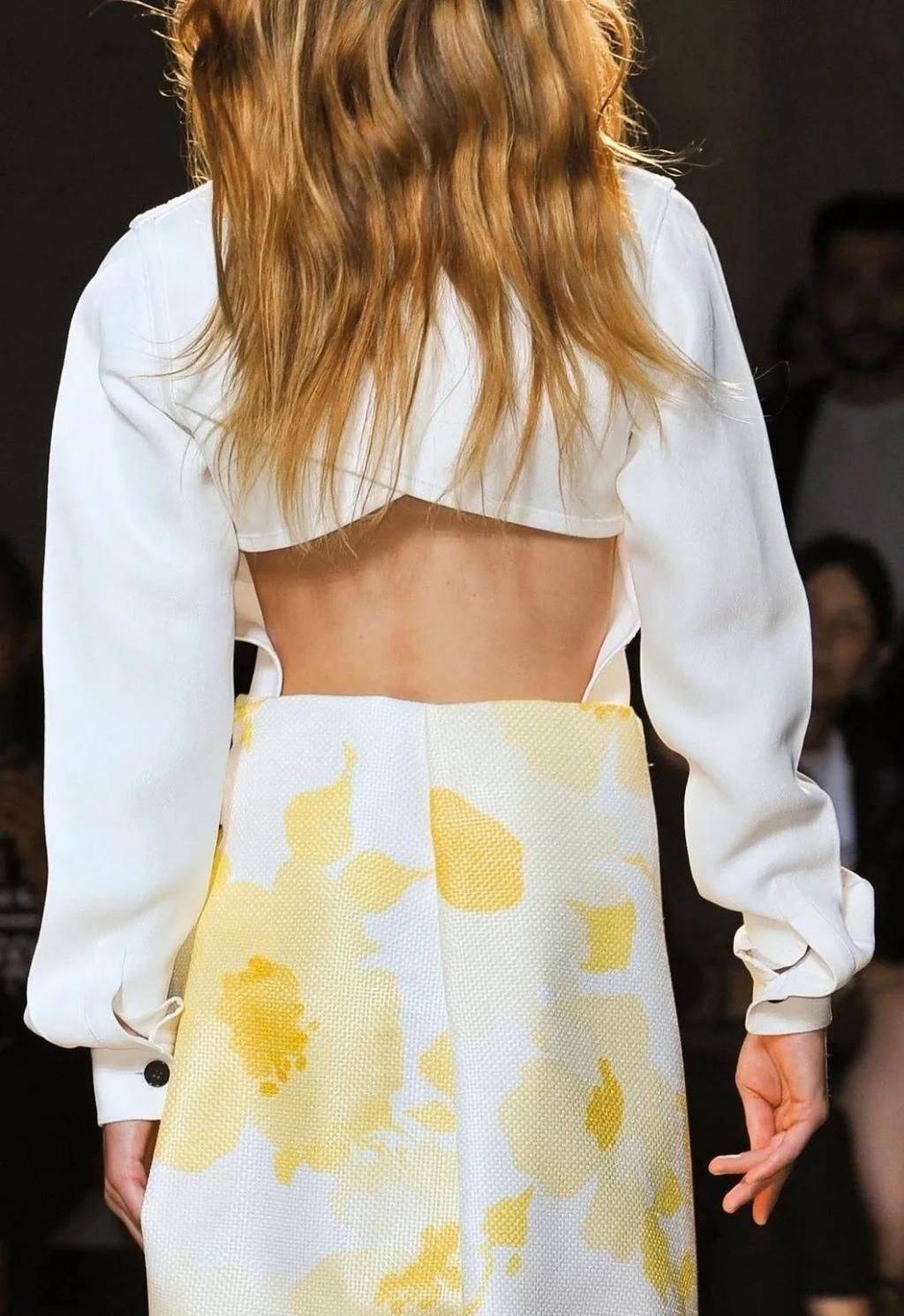 细节|时装背部细节表现丨绝对不能敷衍的背部设计