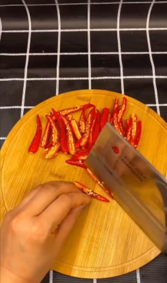  黄瓜|今天做一个腌黄瓜，早上做下午吃，清爽脆嫩，非常好吃