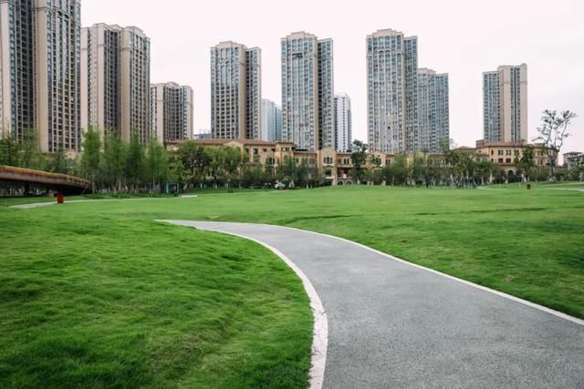 丝绸|“隐秘的角落”第二弹,你的家门口或许就隐藏着“诗与远方”