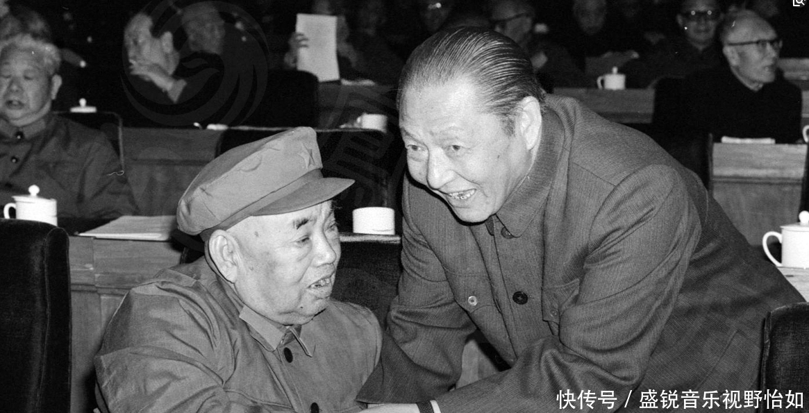 何畏|许世友成为上将, 其上司何畏却下落不明, 传言道在乡村当了老师