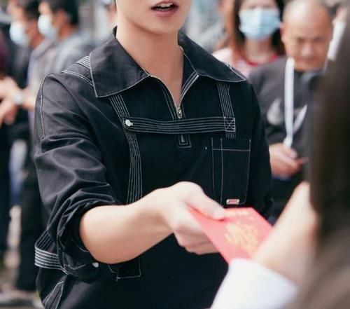 人选|杨洋热巴新剧开机引期待，而我却在关注女二号人选