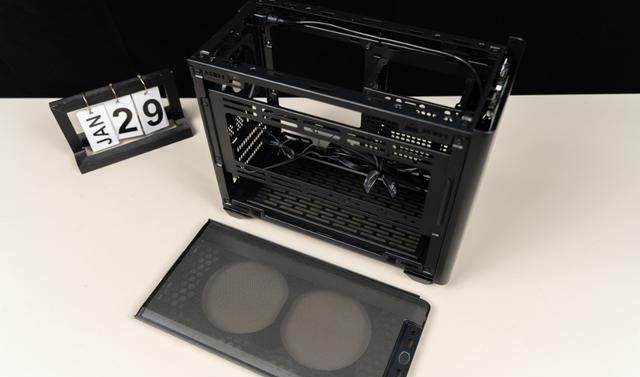  酷冷|设计精致，用料厚道、酷冷至尊NR200(魔方200)迷你机箱 评测