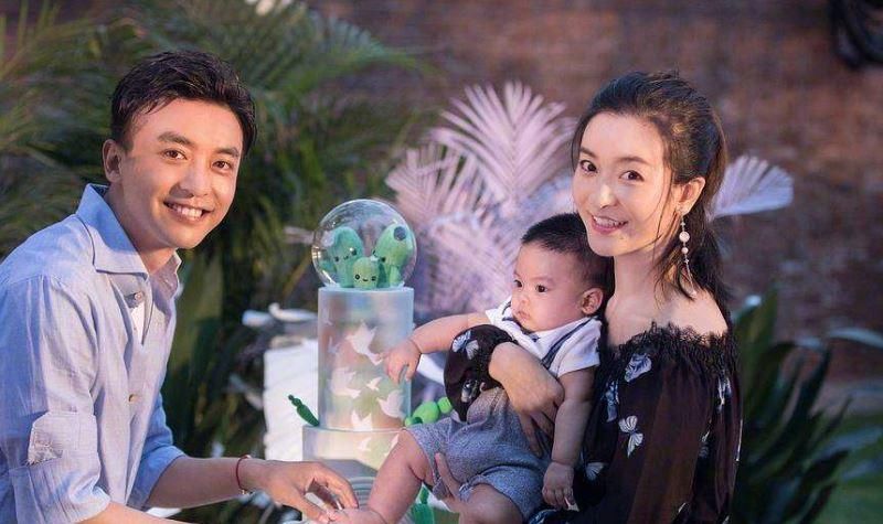  岳母|李晟妈对李佳航太喜欢？听到对他的称呼，网友：别人叫不出