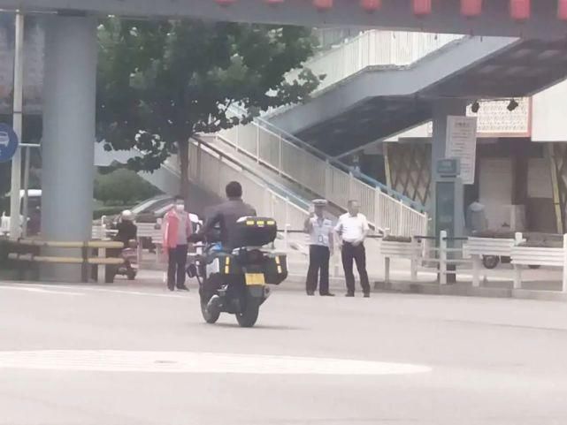  机非|合阳县教育局：在机非分离文明交通劝导活动中锤炼担当意识、落实责任意识