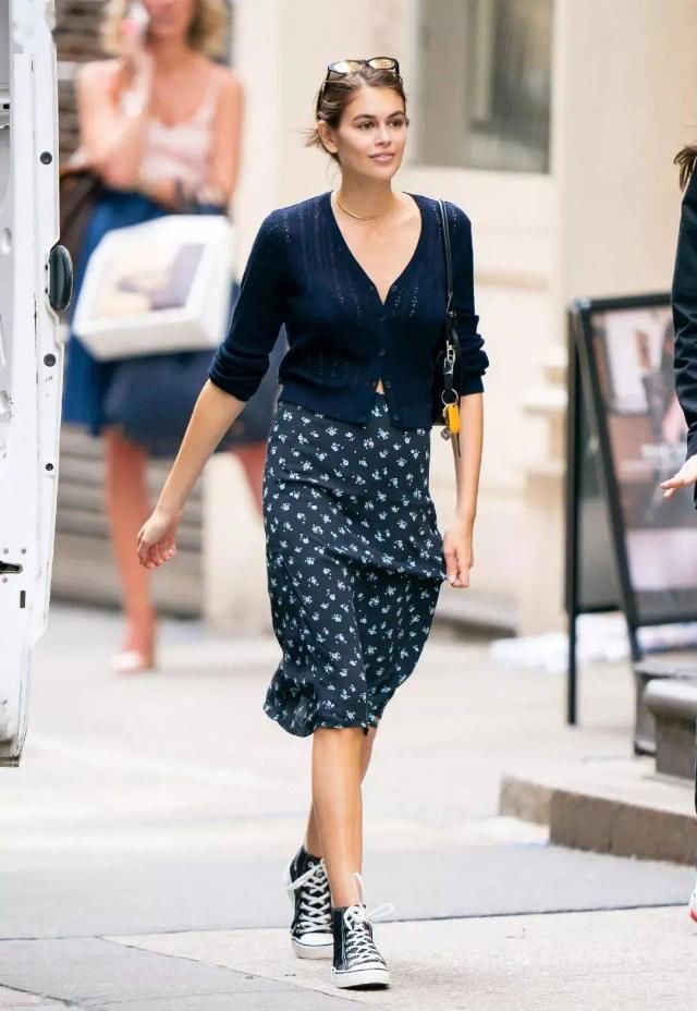  流行|针织衫我爱惨了 ！2020年这么穿 ，流行爆了 ！