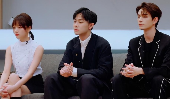 级演员|演员请就位2开启淘汰赛!S组成员用特权,何昶希成郭敬明组员