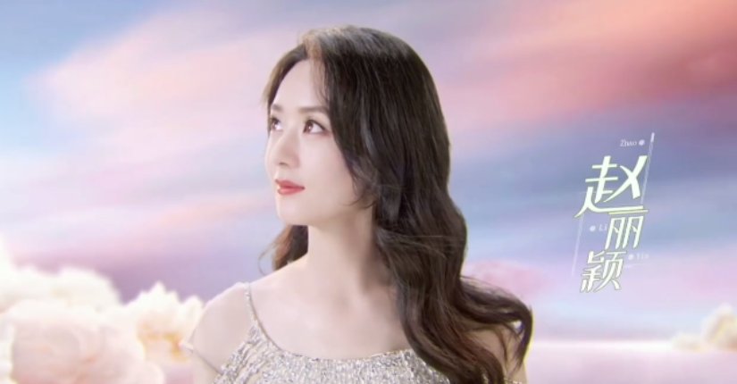 高温|赵丽颖高温拍摄宣传片,后背出汗后,下意识的动作太圈粉