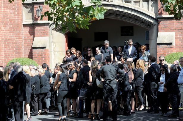  无故|澳洲女子无故消失，悲伤丈夫苦求大家帮忙找人，其实他一直知道妻子在哪儿