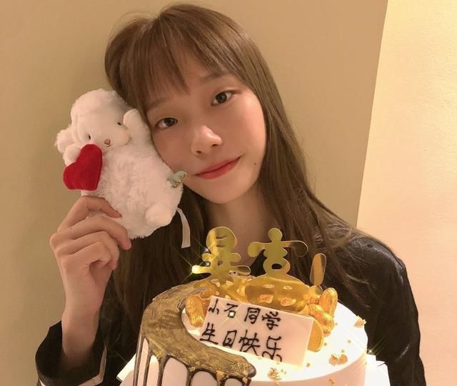  国乒|19岁世界冠军喜迎重要时刻！昔日0-4耻辱不能忘，想赢请学孙颖莎