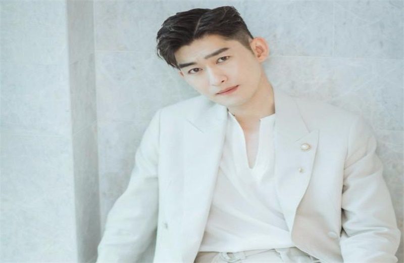  节目|张翰现身《奔跑吧》，与杨颖互动，网友：太暖心了