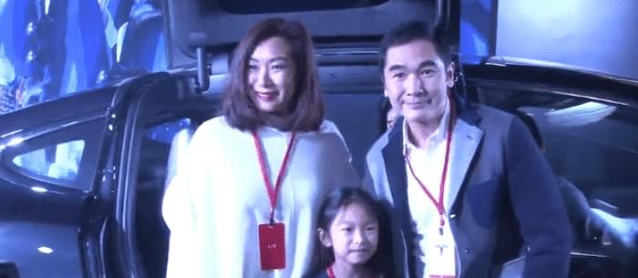 手持|方中信夫妇手持近7000万物业！妻子拒绝移民，坦言：被视二等公民