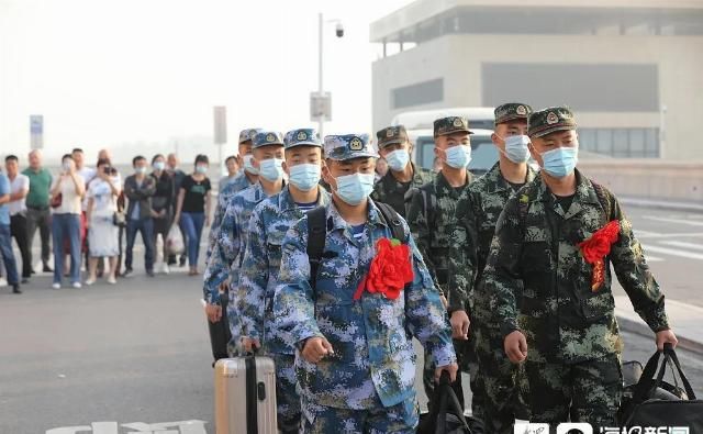  骄傲|一家人的骄傲！日照西站这一幕幕！震撼又泪目......